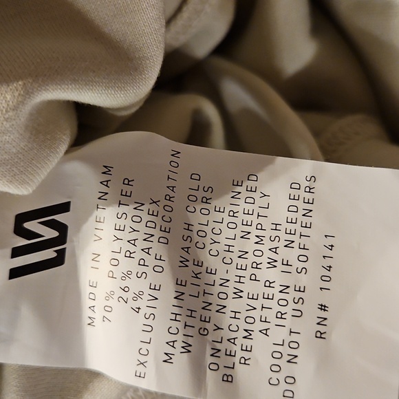 NWT Men's Pants VRST Men's Pinnacle Fleece Jogger Light Sand Slim Fit - Picture 8 of 8